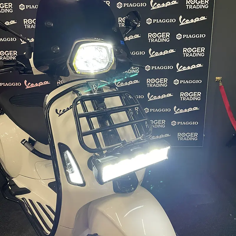 Vespa Sprint 50 - Moped - 2022 - Euro5 - 80cc - Bianco Innocenza – Bild 9