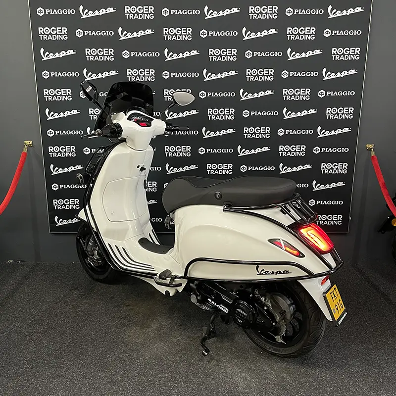 Vespa Sprint 50 - Moped - 2022 - Euro5 - 80cc - Bianco Innocenza – Bild 5