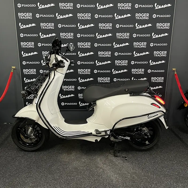 Vespa Sprint 50 - Moped - 2022 - Euro5 - 80cc - Bianco Innocenza – Bild 6