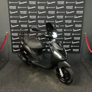 Piaggio Zip 50 - Moped - 2019 - Euro4 - Alpha - Mattschwarz